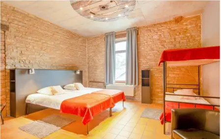 Villa Florenville 50 pers. avec piscine privée et 17 chambres : photo 3