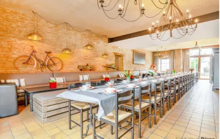Villa Florenville 50 pers. avec piscine privée et 17 chambres : photo 5