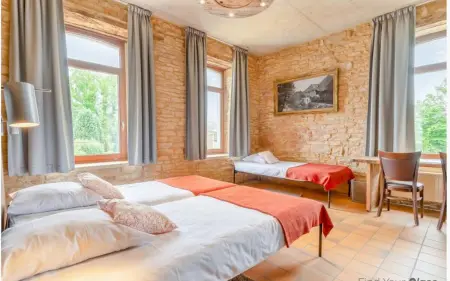 Villa Florenville 50 pers. avec piscine privée et 17 chambres : photo 24
