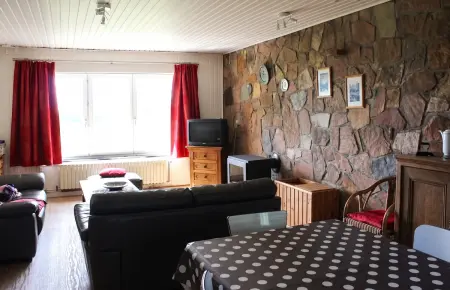 Maison familiale 250 m² avec jardin à Haut-Fays, 15 personnes : photo 12