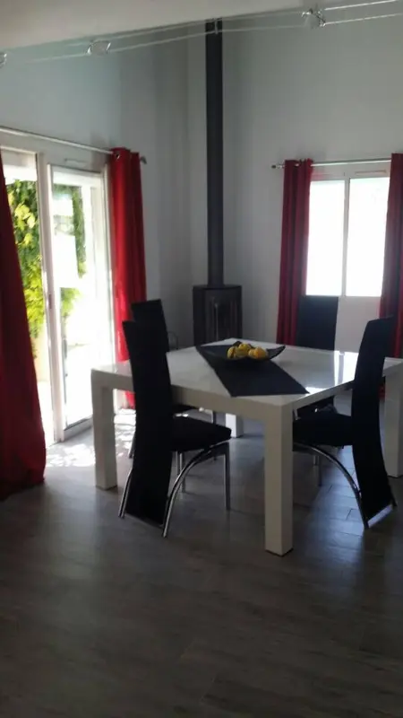 Villa élégante avec piscine privée à Ollioules, 2 chambres : photo 5