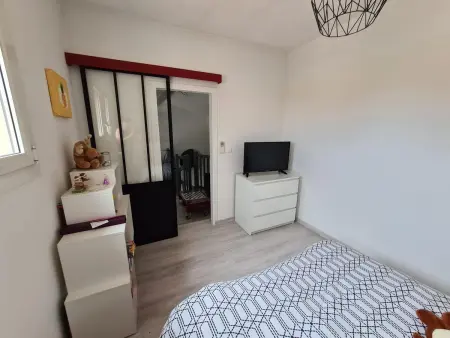 Villa élégante avec piscine privée à Ollioules, 2 chambres : photo 9