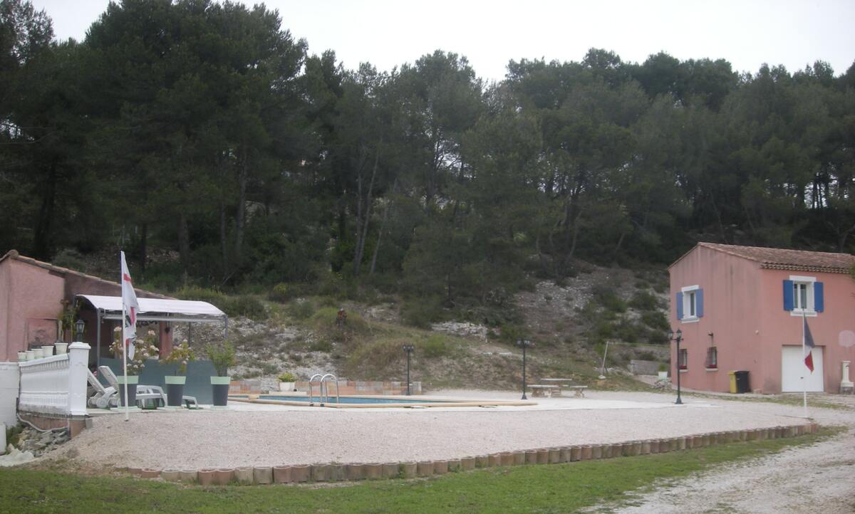 Appartement 4 pers. piscine & jardin à Roquefort-la-Bédoule - Photo 25
