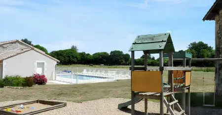 Maison charmante à Saint-Vincent-la-Châtre avec piscine partagée - Photo 1