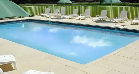 Maison charmante à Saint-Vincent-la-Châtre avec piscine partagée - Photo 2