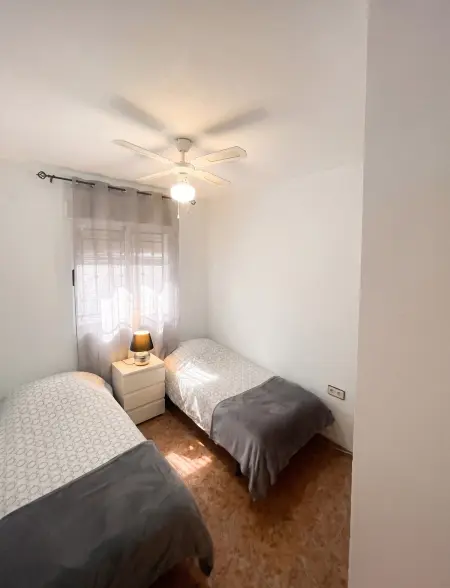 Appartement 55 m² à Orihuela Costa, piscine partagée et jardin clos : photo 4