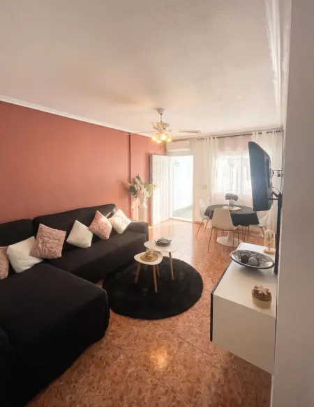 Appartement 55 m² à Orihuela Costa, piscine partagée et jardin clos : photo 7