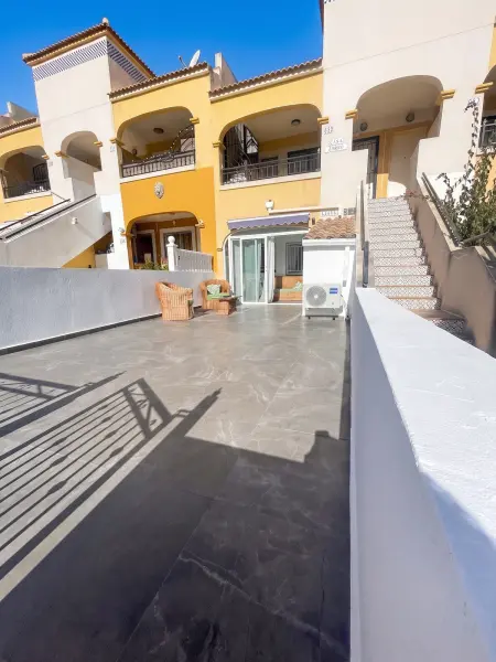 Appartement 55 m² à Orihuela Costa, piscine partagée et jardin clos : photo 13
