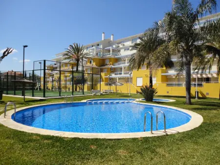 Location appartement à Dénia, Appartement charmant à Dénia avec piscine partagée