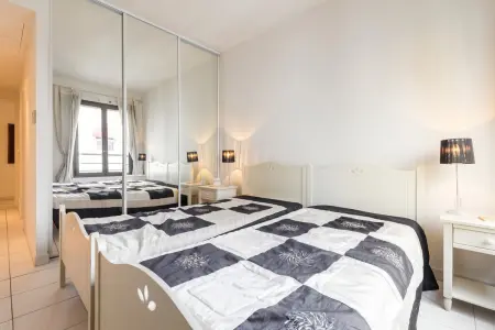 Appartement de charme à Cannes, 3 chambres et terrasse vue ville : photo 7