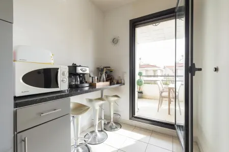 Appartement de charme à Cannes, 3 chambres et terrasse vue ville : photo 14