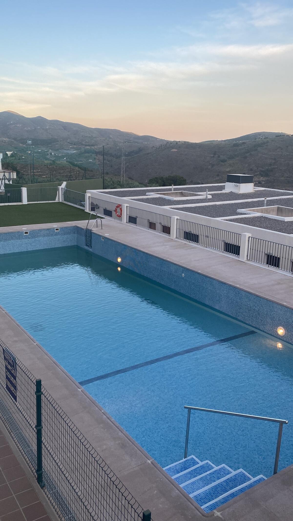 Appartement 4 pers. à Enix avec piscine et vue montagne - Photo 13