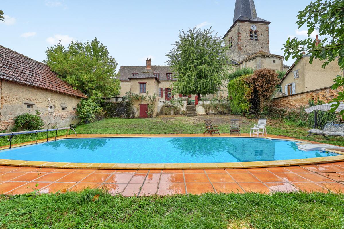 Villa 175 m² avec piscine privée à Lucenay-lès-Aix - Photo 1