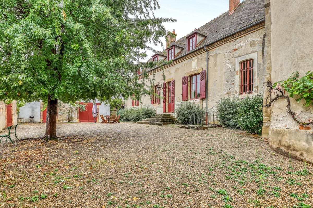 Villa 175 m² avec piscine privée à Lucenay-lès-Aix - Photo 3