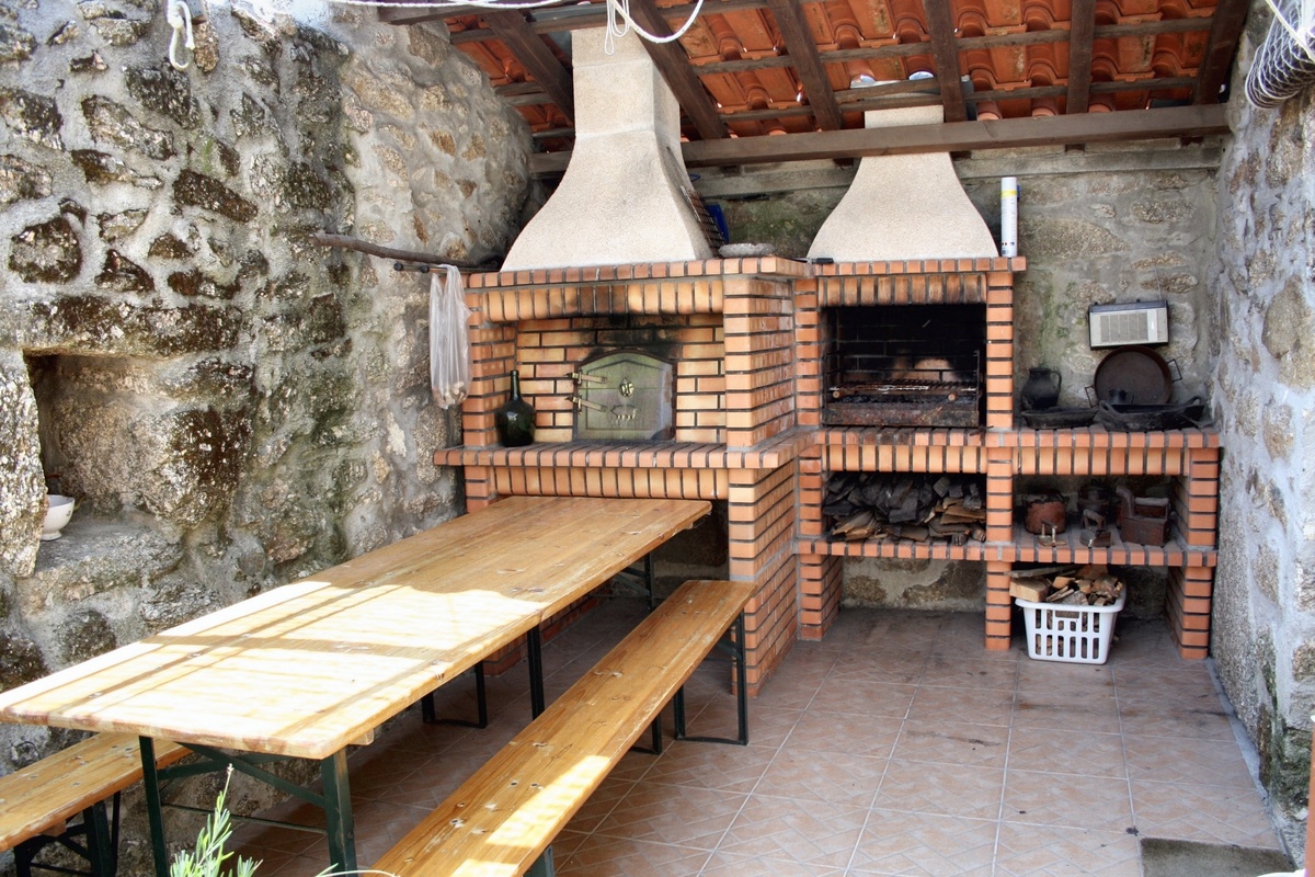 Maison 200m² pour 7 personnes à Nogueira, terrasse barbecue - Photo 2