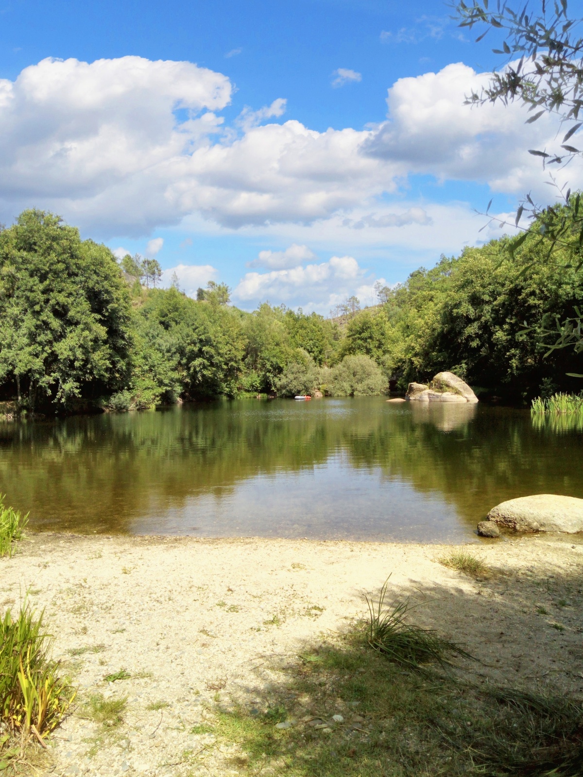 Maison 200m² pour 7 personnes à Nogueira, terrasse barbecue - Photo 25