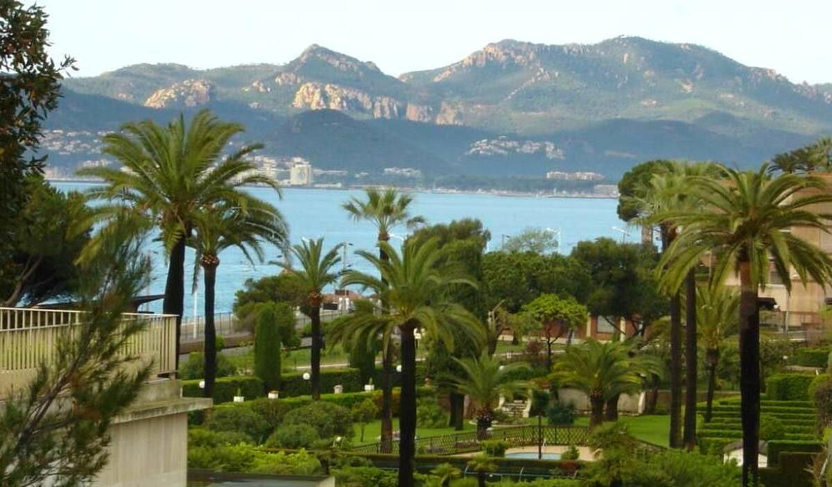 Appartement 65 m² Cannes, balcon vue mer et montagne - Photo 3
