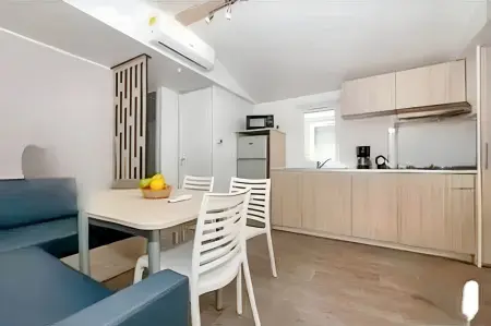 Bungalow confortable à Nans-les-Pins avec piscine partagée - Photo 1
