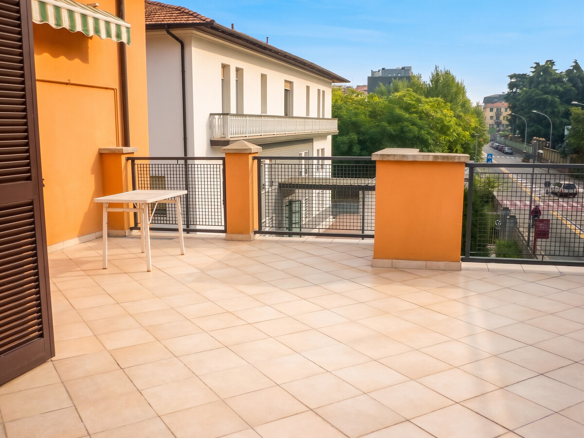 Appartement avec terrasse et vue sur ville à Bologna - Photo 10