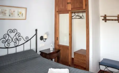 Maison de charme à Estepa, piscine partagée et vue montagne : photo 6