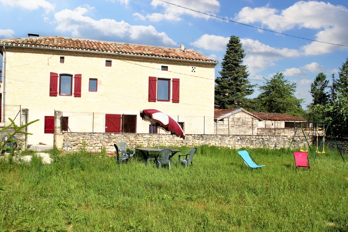 Maison 90 m² avec jardin et balançoire à Lalbenque - Photo 2