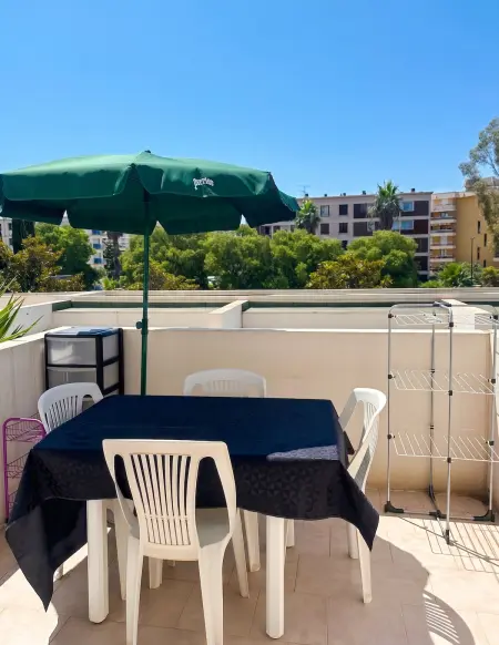 Appartement moderne à Fréjus avec piscine partagée et balcon : photo 10