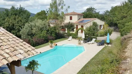Location villa à Malaucène