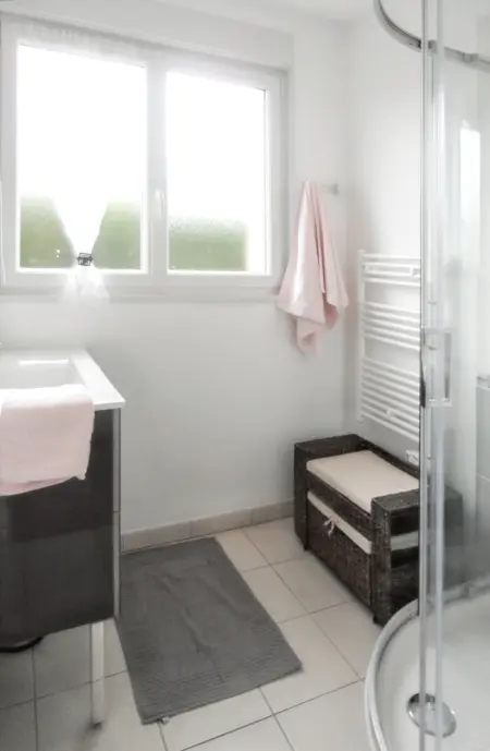 Maison avec jardin clôturé et vue mer à Portbail : photo 6