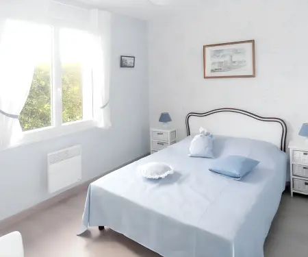 Maison avec jardin clôturé et vue mer à Portbail : photo 7