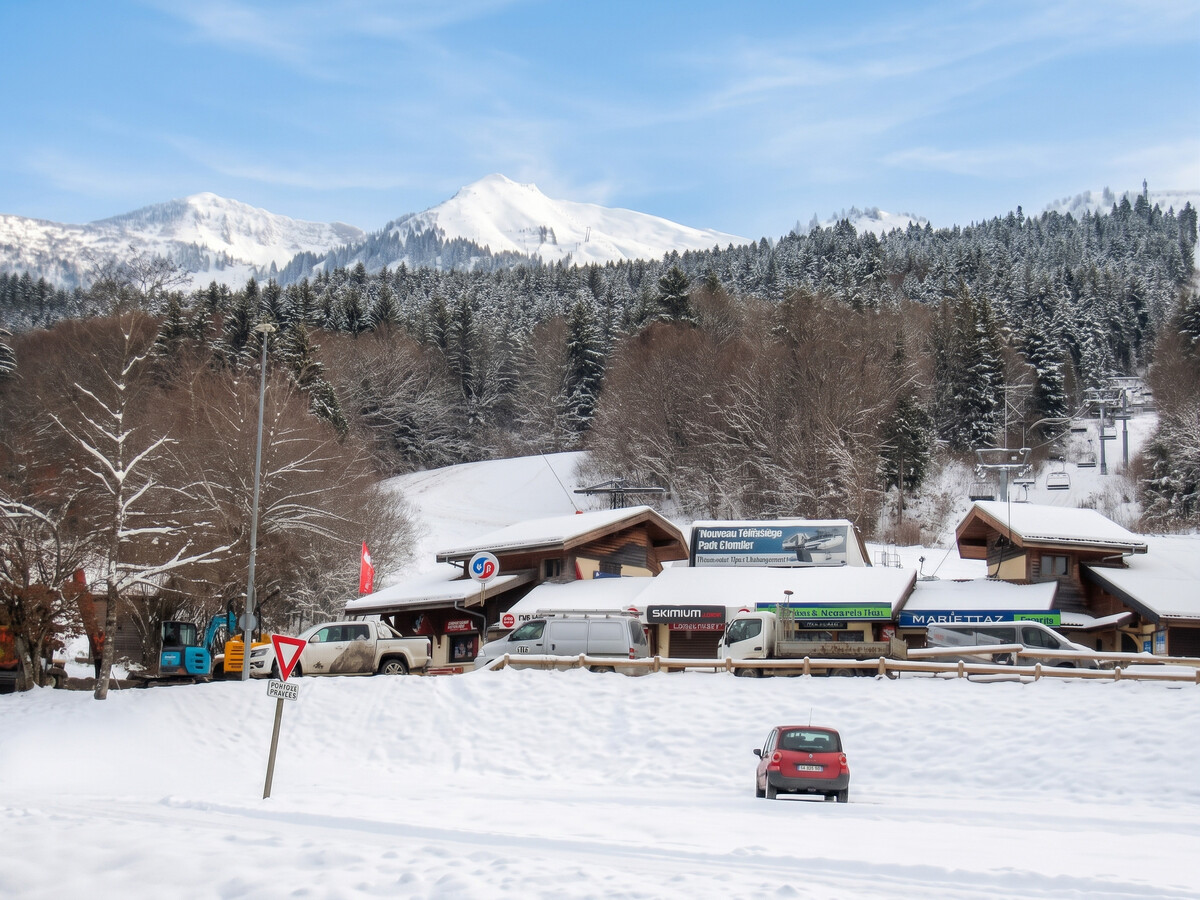 Appartement au pied des pistes à Bernex, vue montagne et balcon - Photo 18