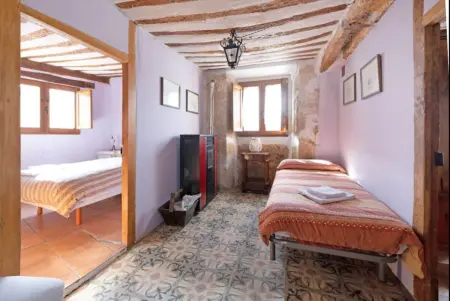 Maison de campagne à Llano de Bureba, cheminée et vue montagne, 13 pers. : photo 8