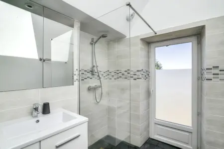 Incroyable villa à Amponville avec piscine privée. - Photo 47