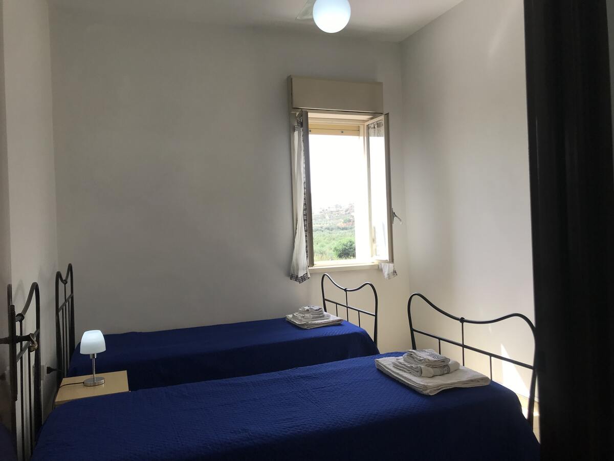 Appartement 90 m² vue mer, jardin avec barbecue - Photo 13