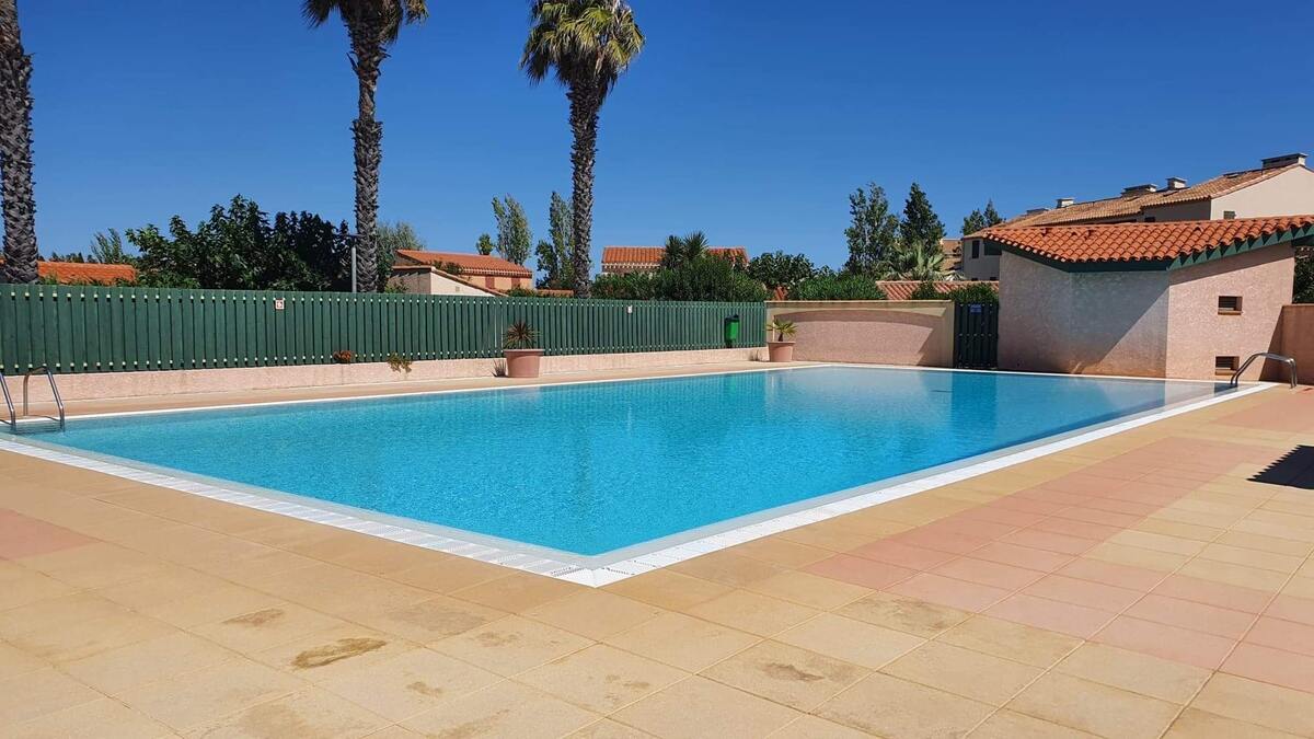 Maison avec piscine partagée et jardin clôturé à Saint-Cyprien - Photo 1
