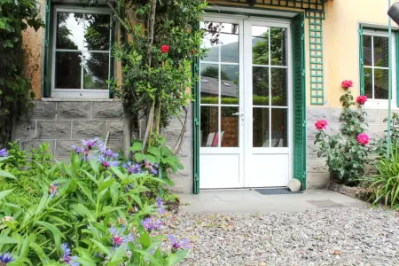 Maison accueillante à Bagnères-de-Luchon avec vue sur la montagne. - Photo 3