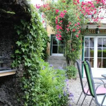Maison accueillante à Bagnères-de-Luchon avec vue sur la montagne. - Photo 18