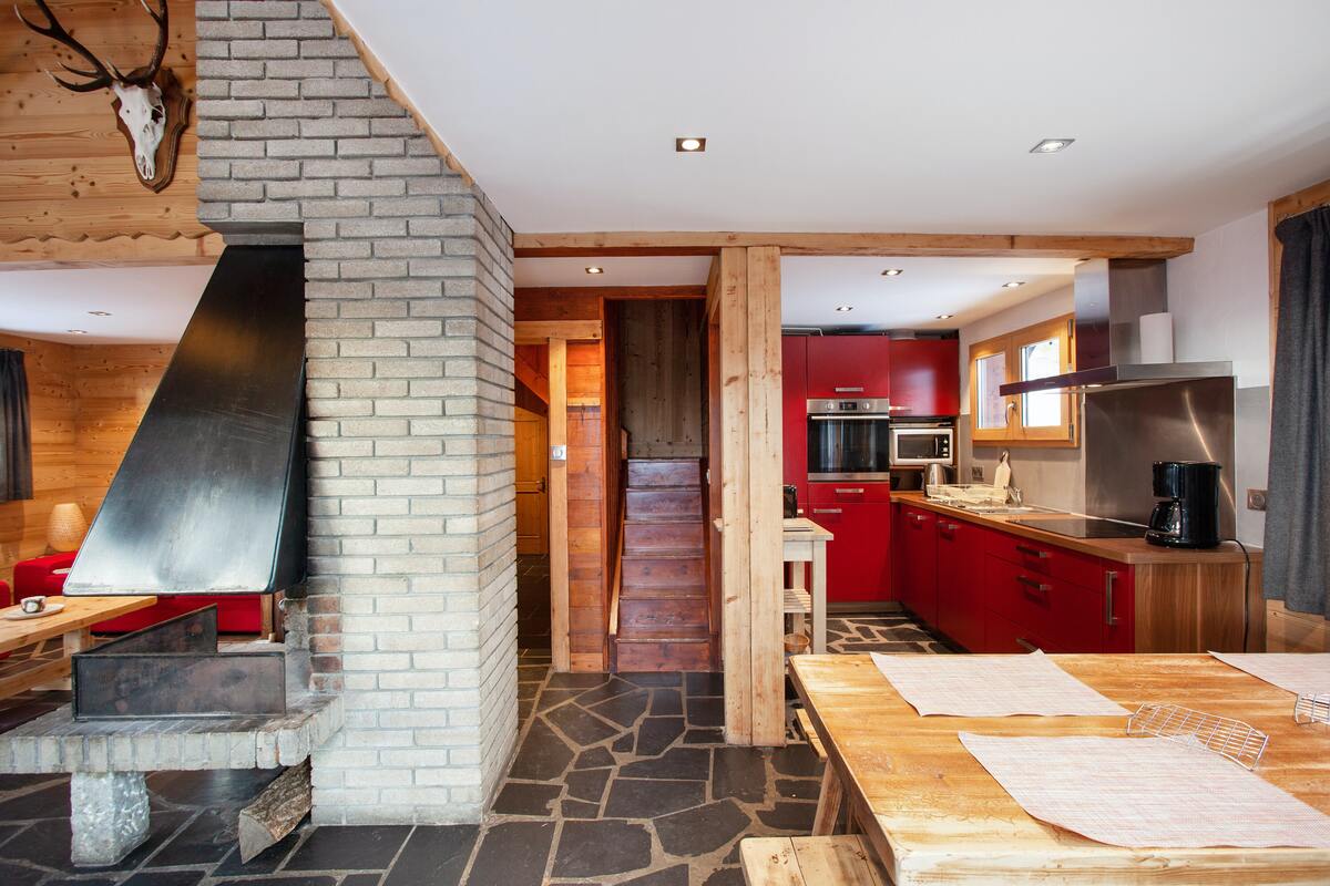 Maison 9 personnes Montvalezan, cheminée et équipements sport - Photo 9