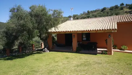 Villa avec piscine privée et jardin clos à Puerto Serrano : photo 2