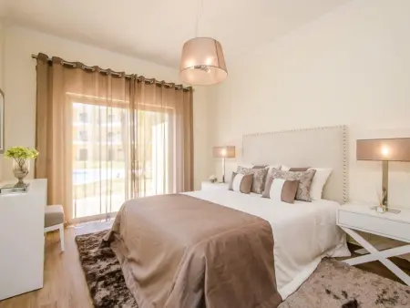 Location appartement à Albufeira, Appartement spacieux à Albufeira avec piscine et terrasse