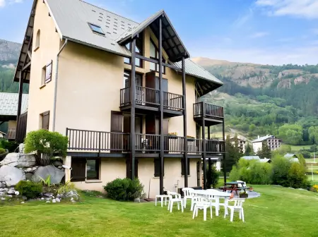 Appartement 75 m² vue montagne et jardin, Le Monêtier-les-Bains : photo 2