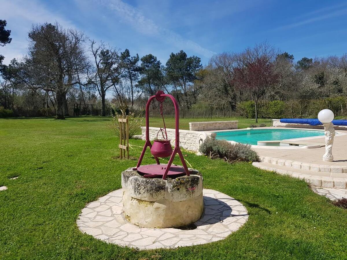 Maison 30 m² avec piscine à Bussac-Forêt - Photo 9