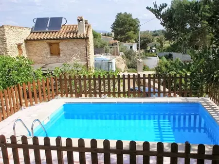 Location chalet à Masdenverge, Chalet confortable à Masdenverge avec piscine privée