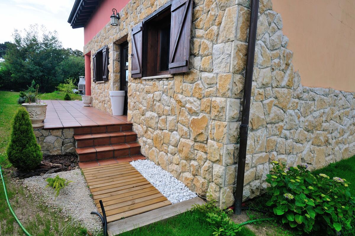 Maison 121 m² Albuerne, jardin clôturé et barbecue - Photo 2