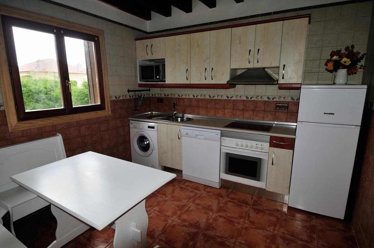 Maison 121 m² Albuerne, jardin clôturé et barbecue - Photo 14