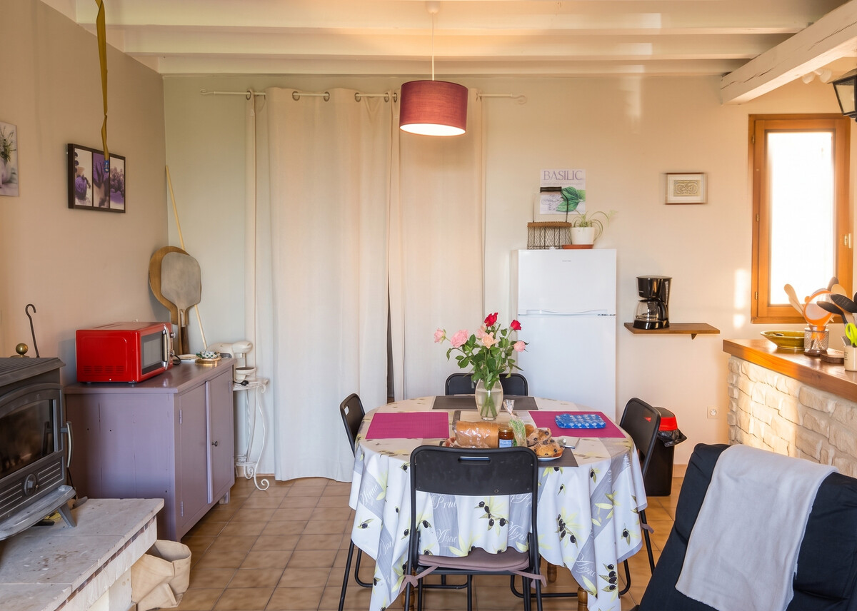 Maison 4 pers. avec jardin clôturé et vue montagne à Vachères - Photo 4