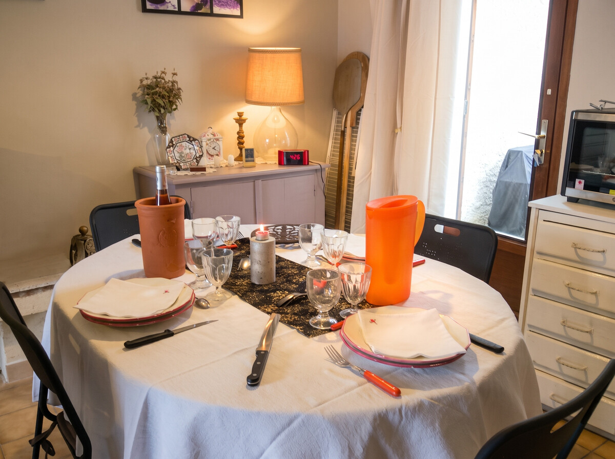 Maison 4 pers. avec jardin clôturé et vue montagne à Vachères - Photo 9