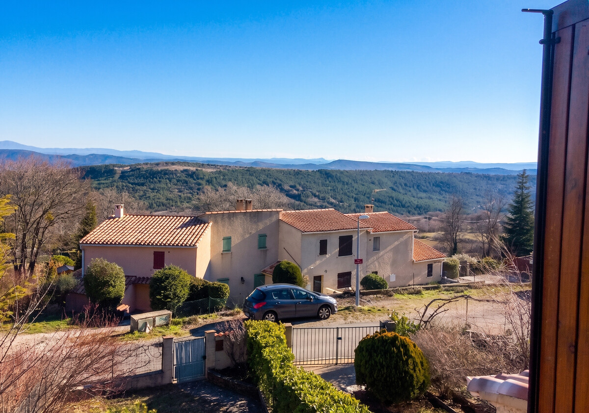 Maison 4 pers. avec jardin clôturé et vue montagne à Vachères - Photo 13