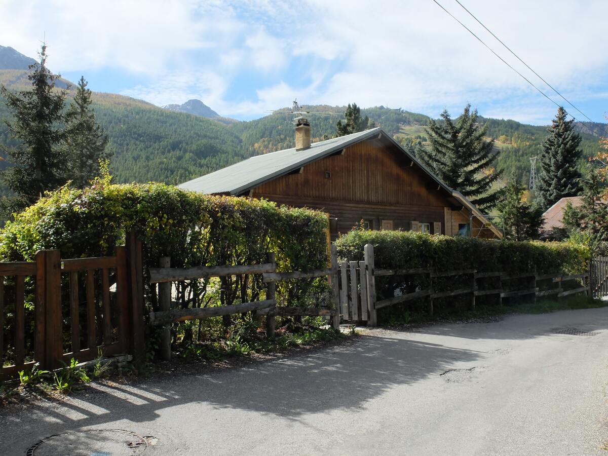 Chalet 110 m² Saint-Chaffrey, 10 pers., cheminée et terrasse - Photo 23