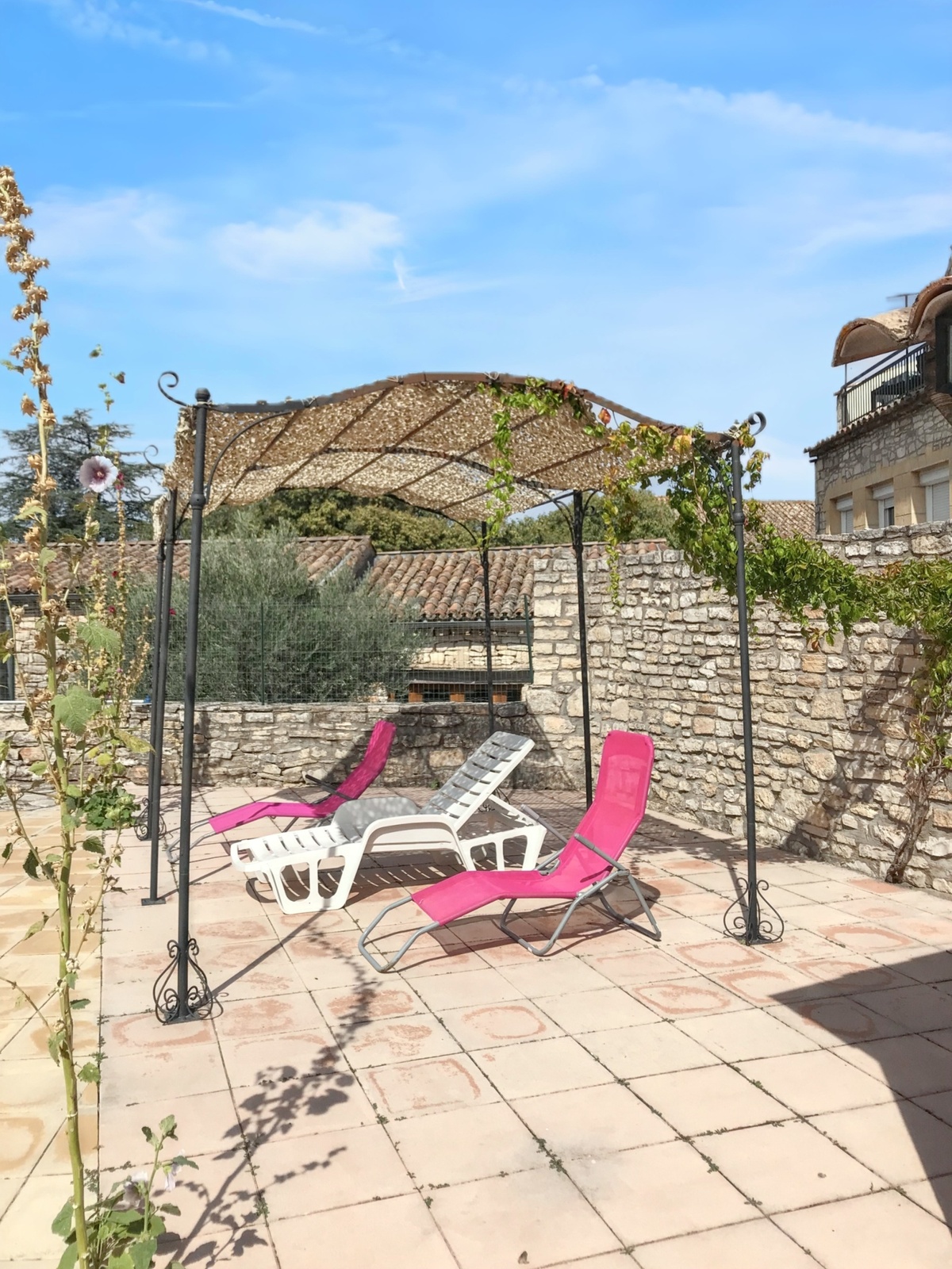 Appartement 2 étoiles à Orgnac-l'Aven, piscine été - Photo 5