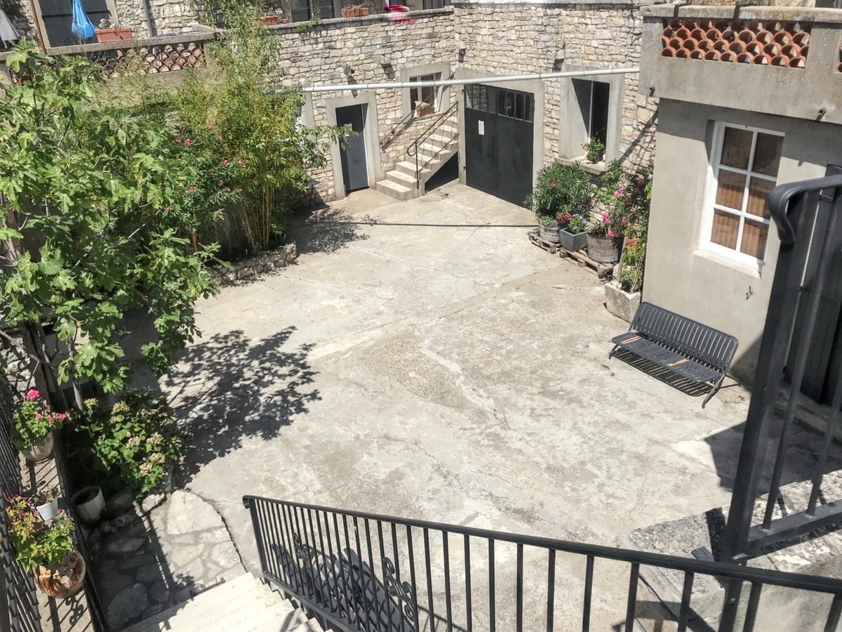 Appartement 2 étoiles à Orgnac-l'Aven, piscine été - Photo 22